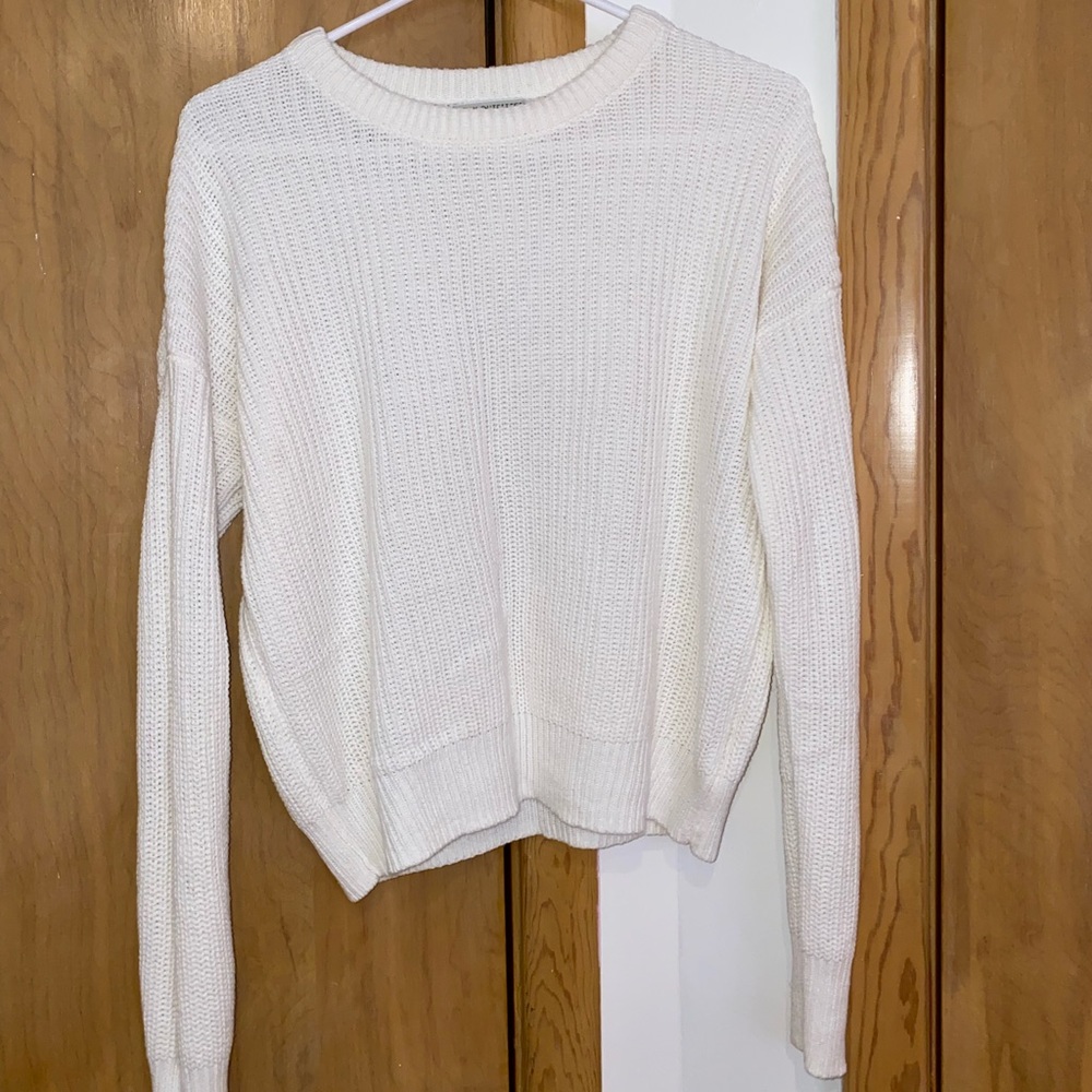 UO Cropped Sweater